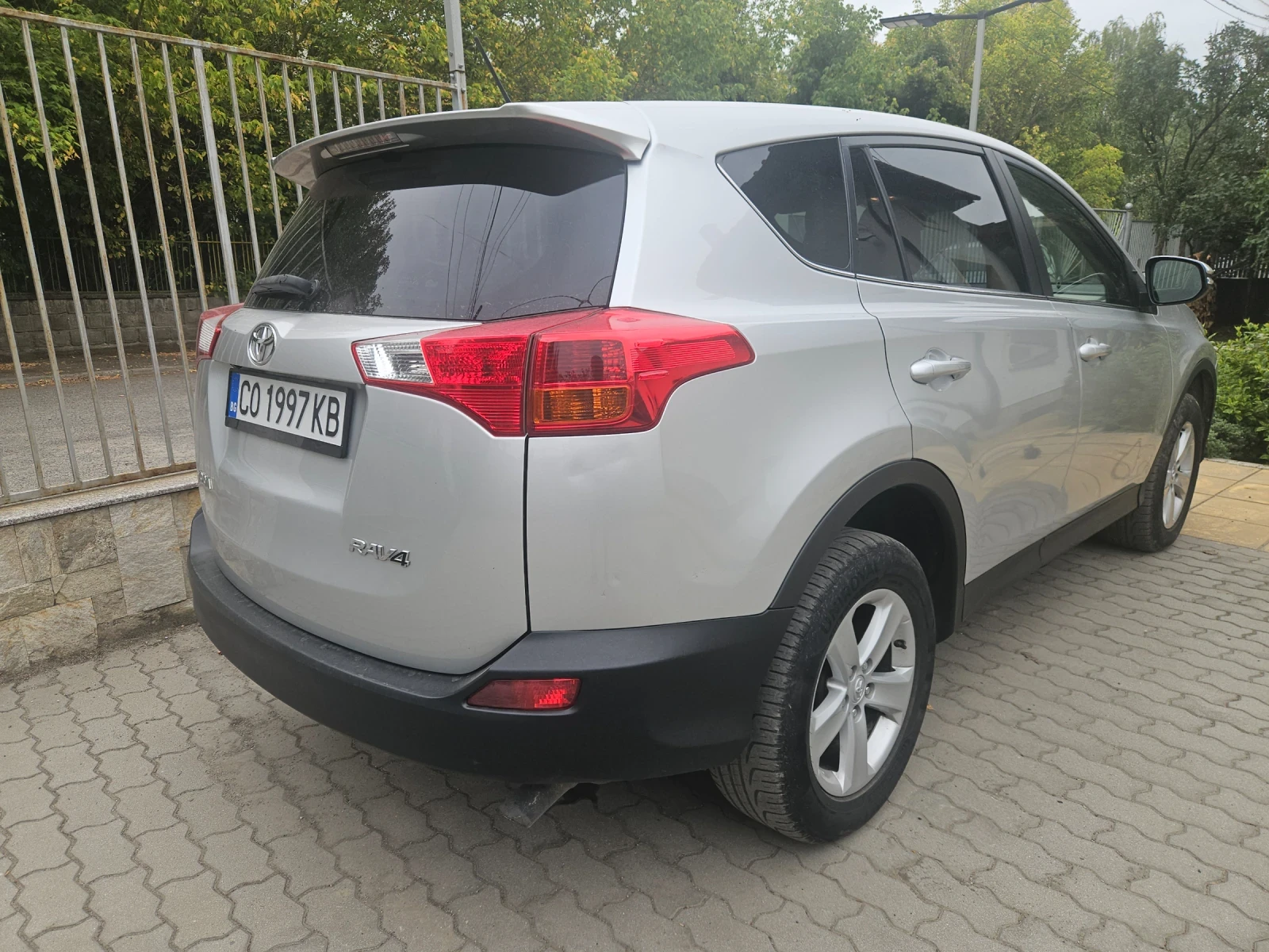 Toyota Rav4 2.0 D 126 к.с. FWD - изображение 7