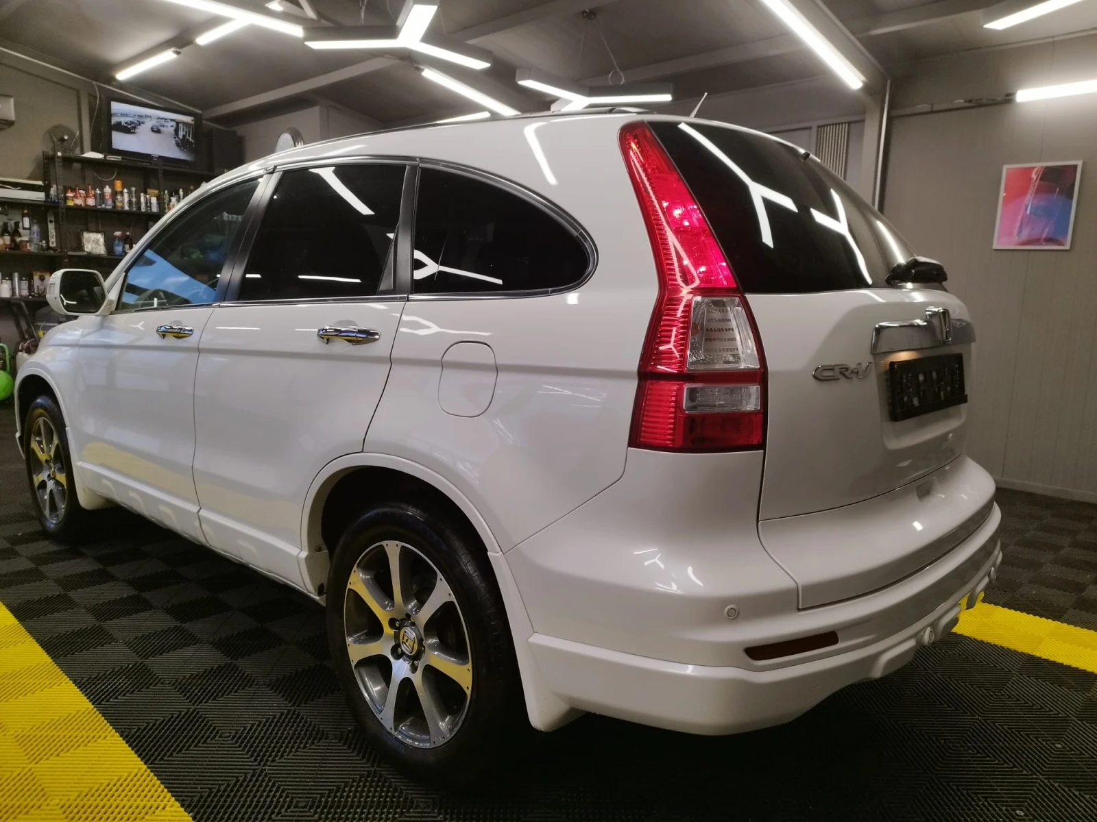 Honda Cr-v 2.2 i-DTEC ADVANCE 4x4 - изображение 4