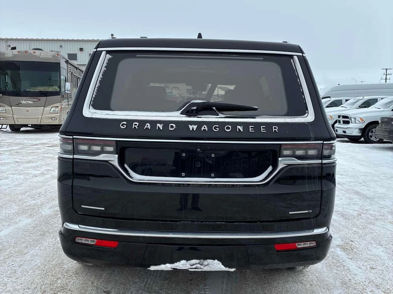 Jeep Grand Wagoneer SERIES III 6.4L| HUD| 360| ОБДУХВАНЕ| ПАНОРАМА| , снимка 5 - Автомобили и джипове - 53988285