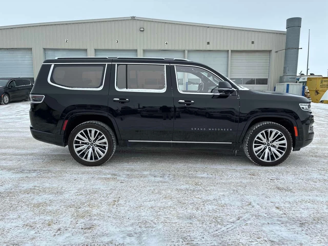 Jeep Grand Wagoneer SERIES III 6.4L| HUD| 360| ОБДУХВАНЕ| ПАНОРАМА| , снимка 4 - Автомобили и джипове - 53988285