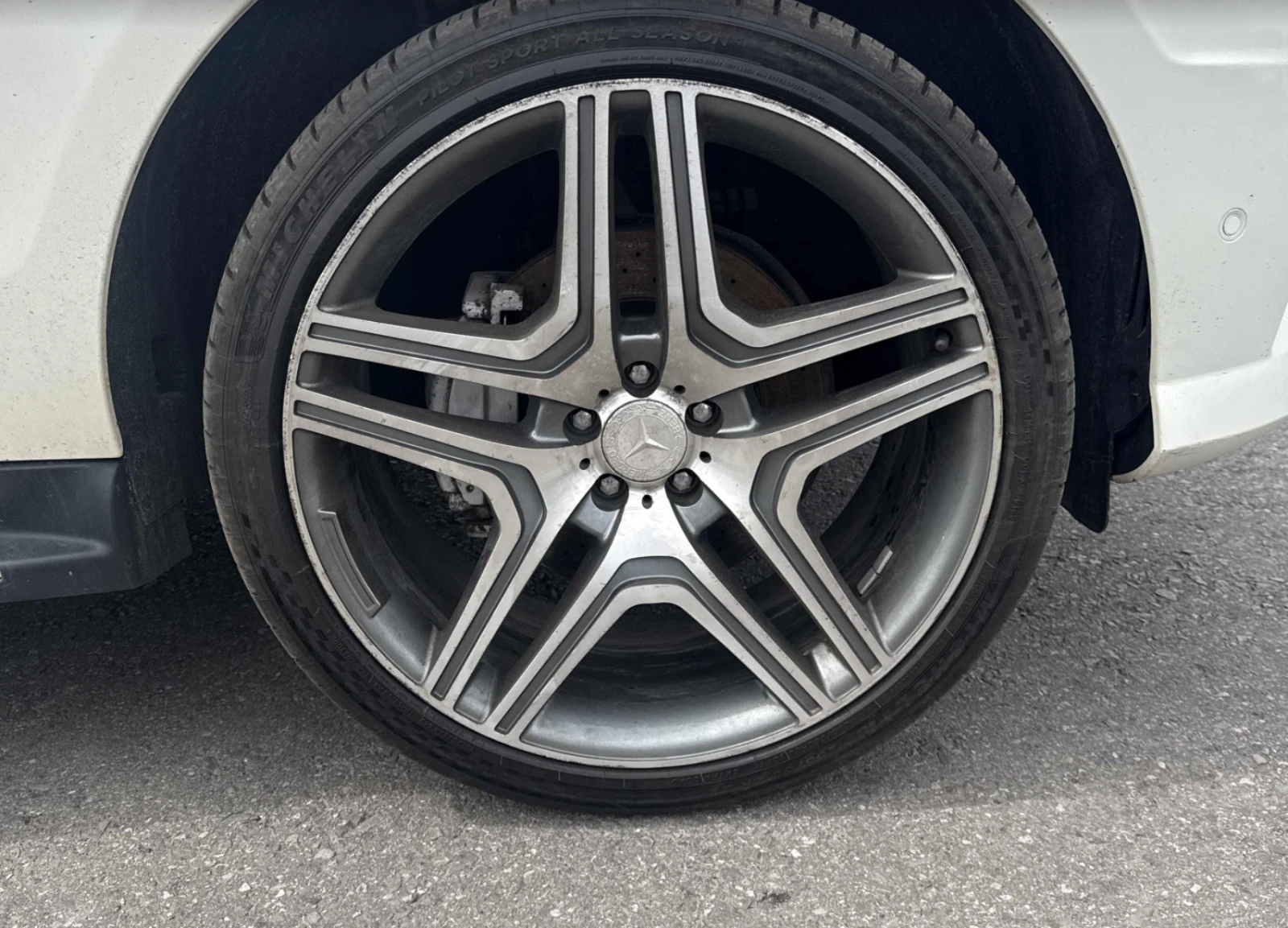 Mercedes-Benz ML 350 BLUeTEC* AMG PACK* PANO* KEYLESS* ПОДГРЕВ* , снимка 7 - Автомобили и джипове - 54197612