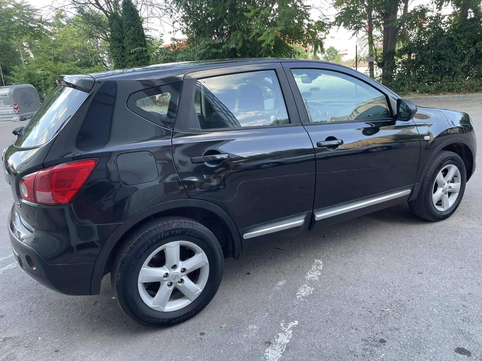 Nissan Qashqai 1.5 dCi, снимка 4 - Автомобили и джипове - 55294016