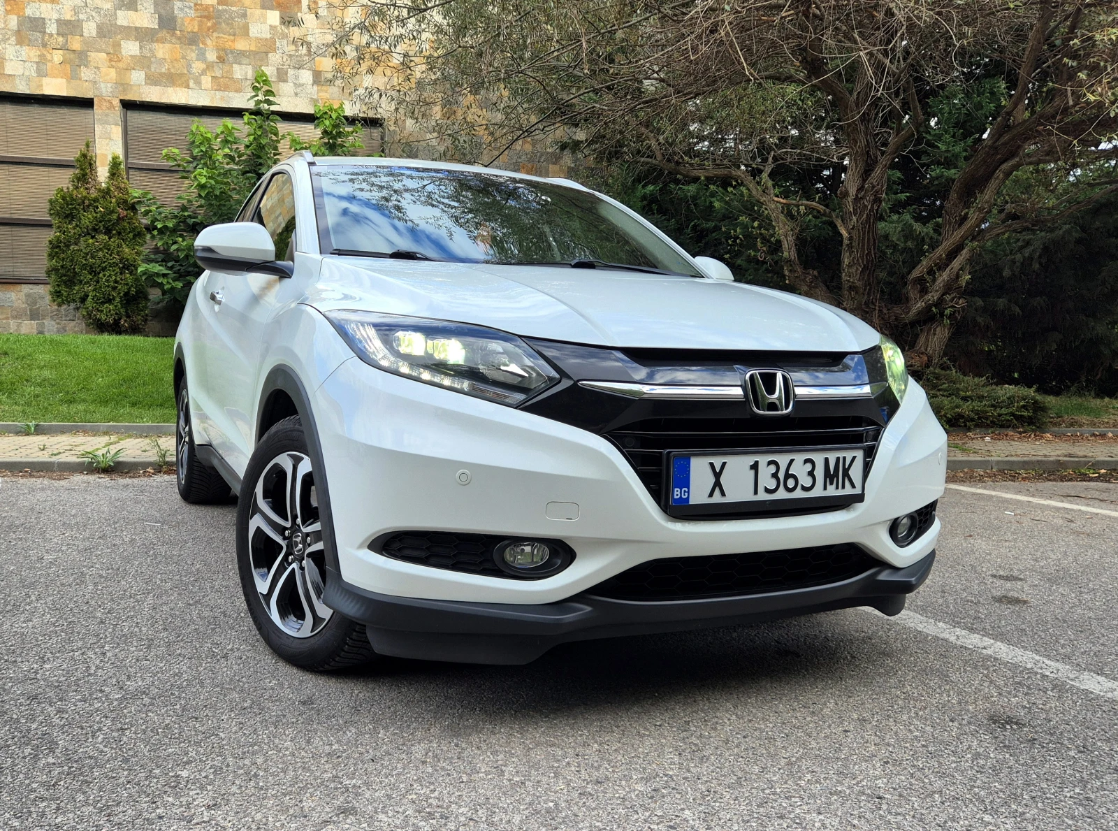 Honda Hr-v 1.6 i-DTEC EXECUTIVE, снимка 8 - Автомобили и джипове - 56185361