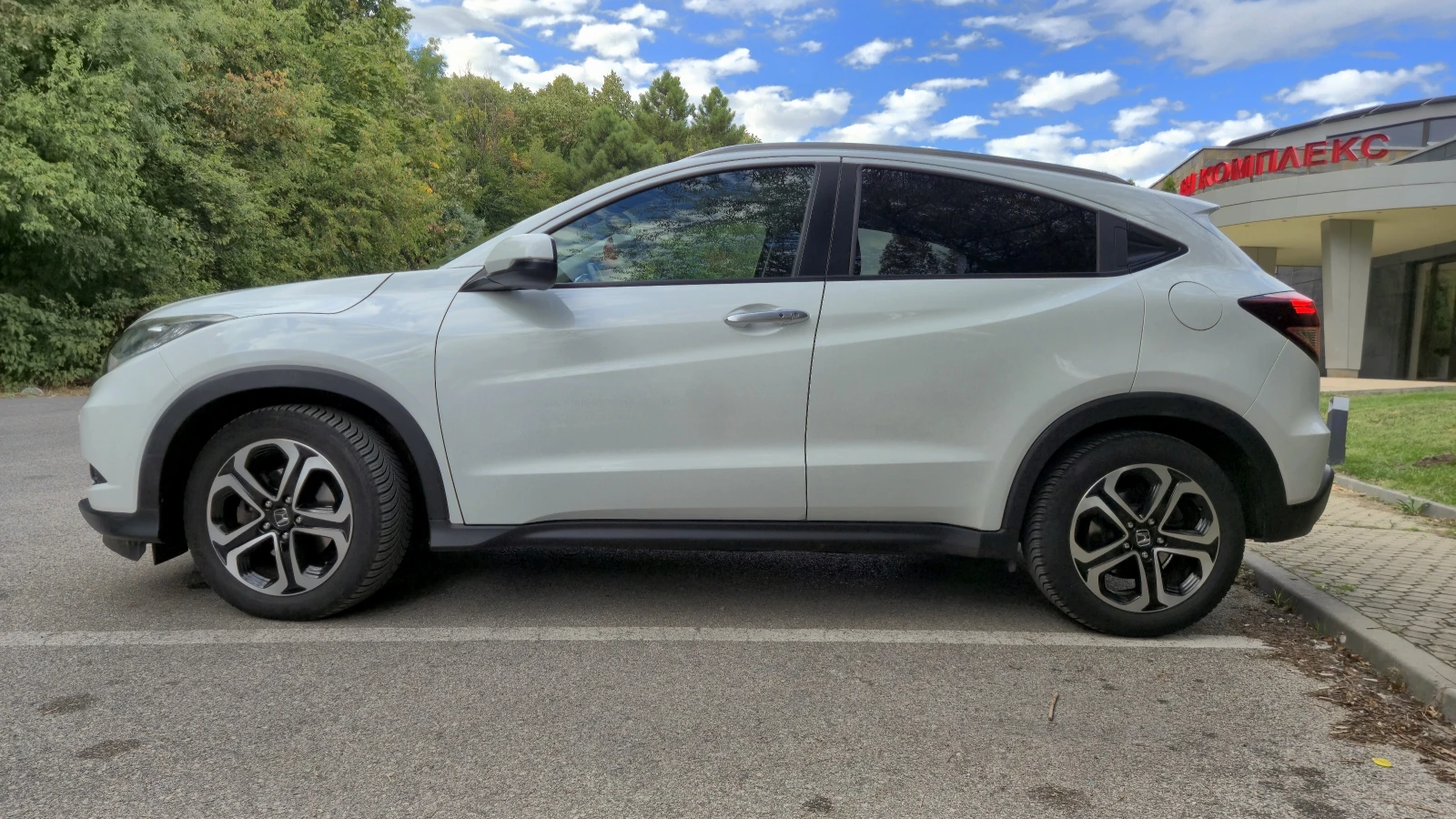 Honda Hr-v 1.6 i-DTEC EXECUTIVE, снимка 6 - Автомобили и джипове - 56185361