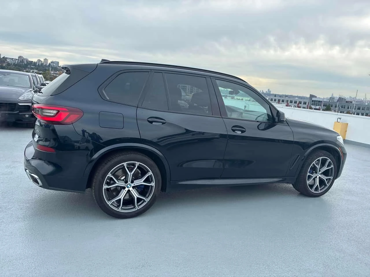 BMW X5 * xDrive45e * АВТОКРЕДИТ БЕЗ ПЪРВОНАЧАЛНА ВНОСКА* , снимка 3 - Автомобили и джипове - 56231078
