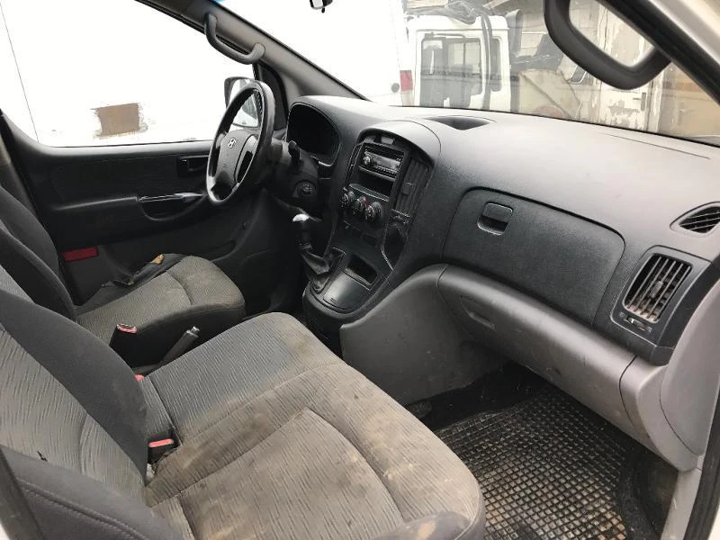 Hyundai H H1 2.5 170 k.c., снимка 3 - Бусове и автобуси - 54354870