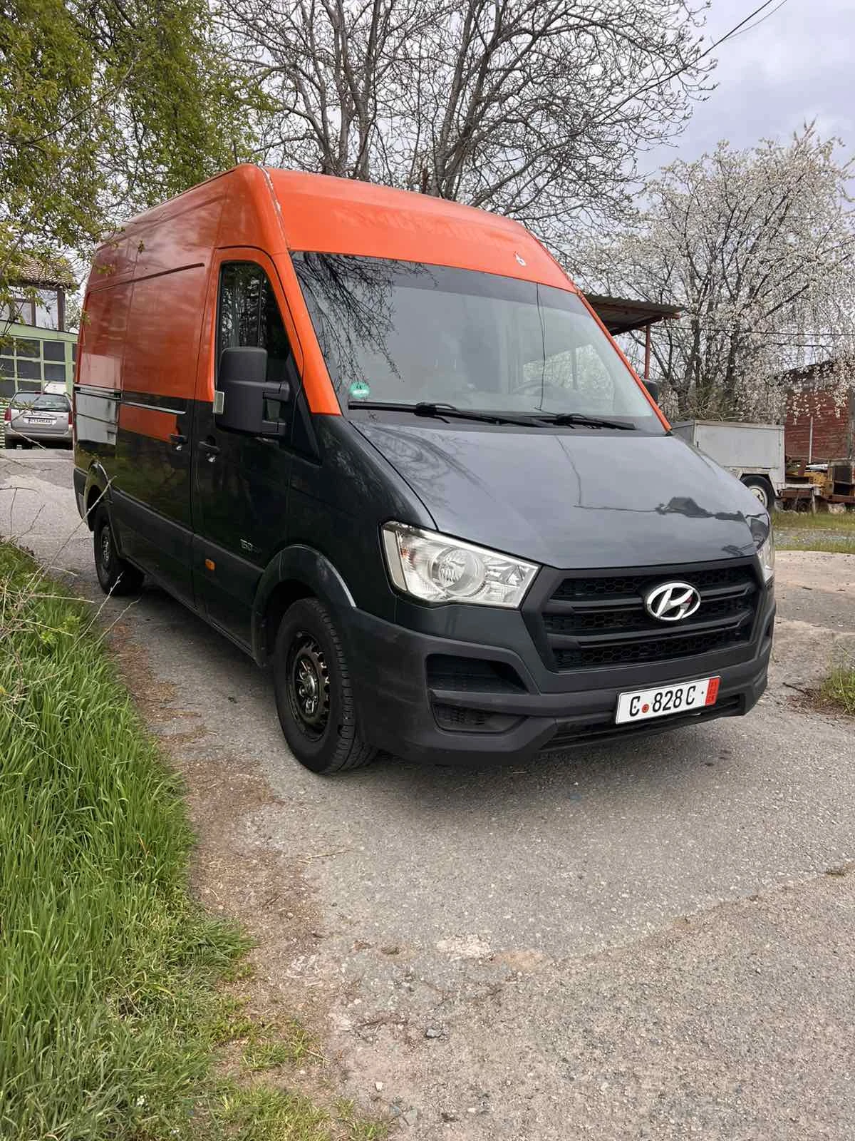 Hyundai H350, снимка 4 - Бусове и автобуси - 54226372