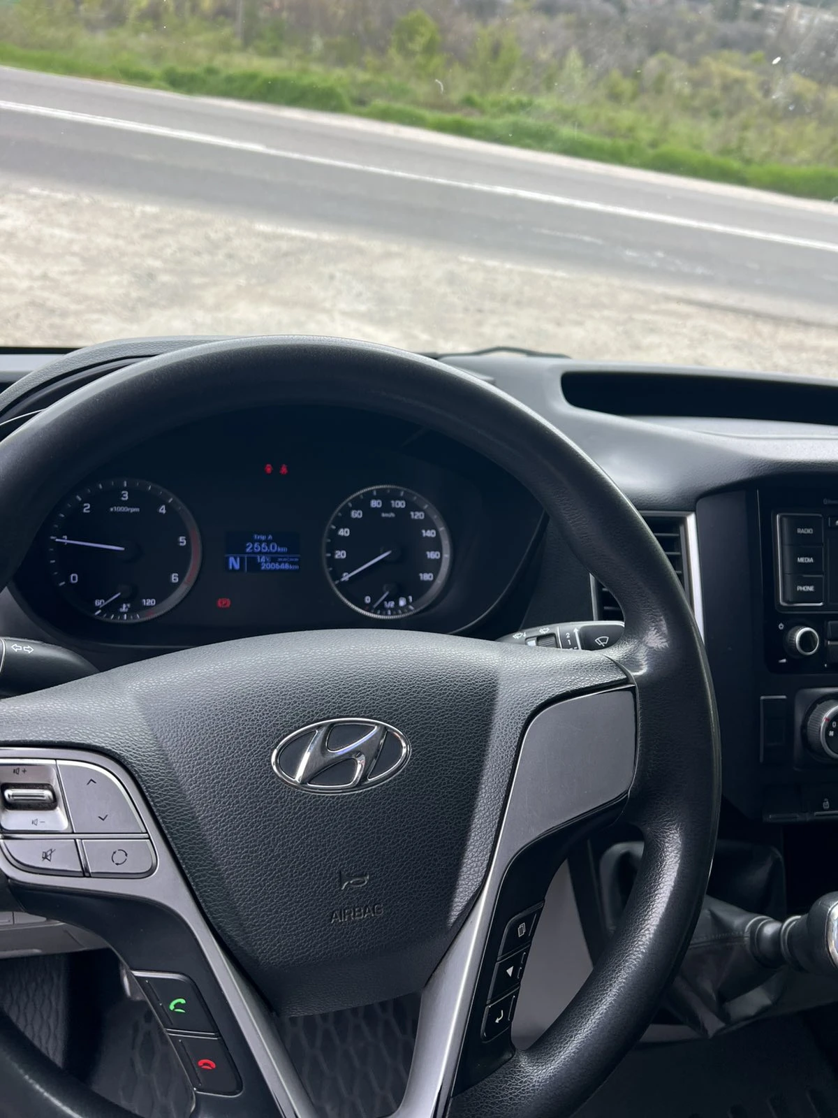 Hyundai H350, снимка 10 - Бусове и автобуси - 54226372