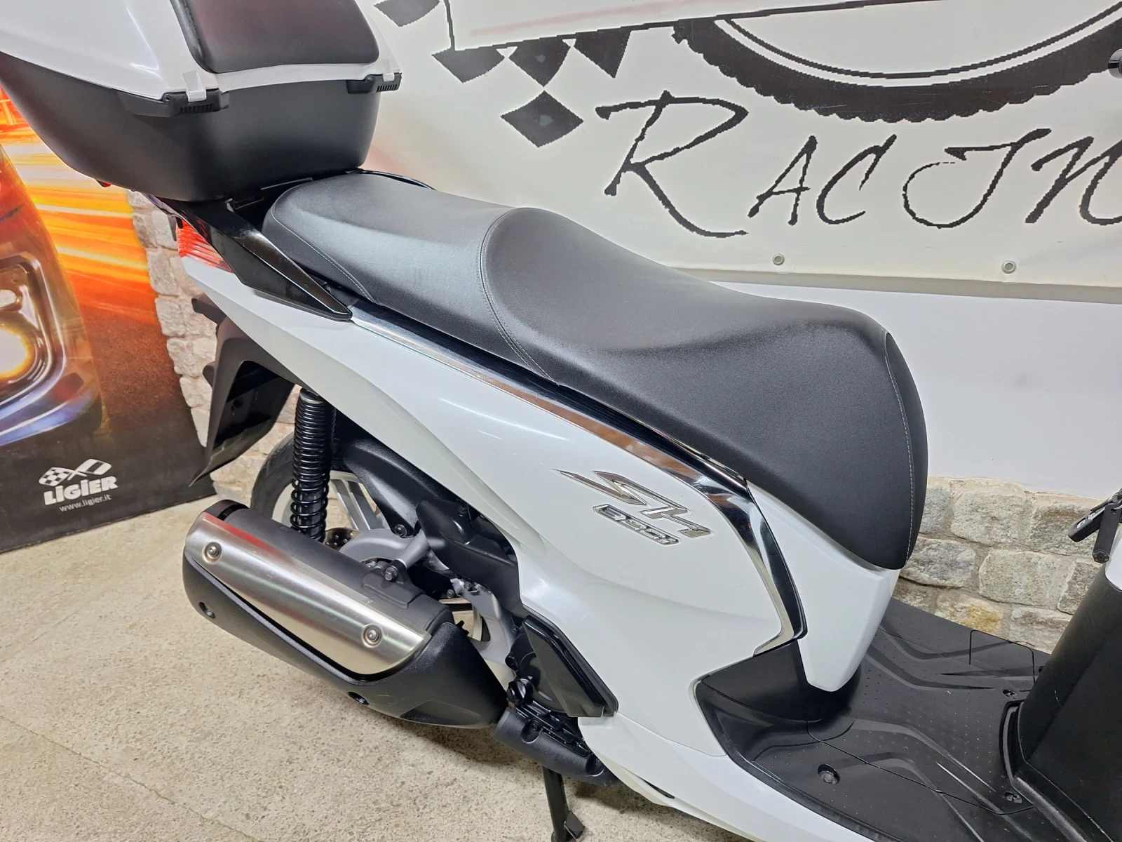 Honda Sh 300i / Full LED / ABS / 2 броя. - изображение 9