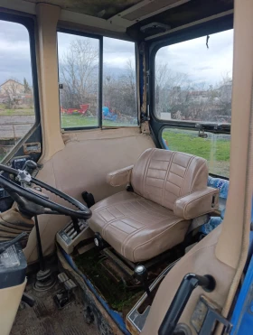 Трактор Болгар T8010 4х4, снимка 12
