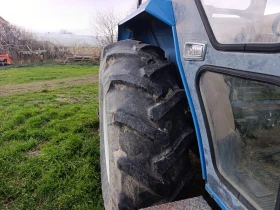 Трактор Болгар T8010 4х4, снимка 6