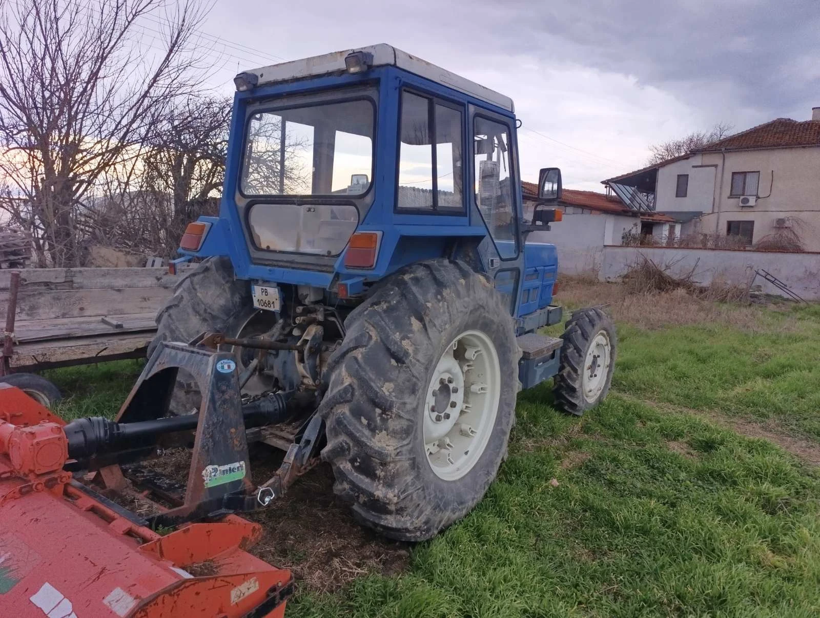 Трактор Болгар T8010 4х4, снимка 8 - Селскостопанска техника - 54965031