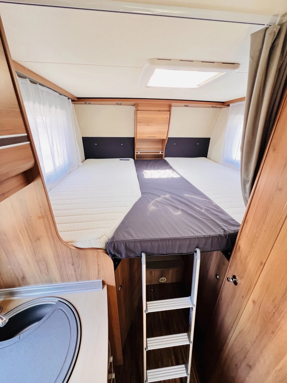 Кемпер Burstner Т620, снимка 15 - Каравани и кемпери - 54258682