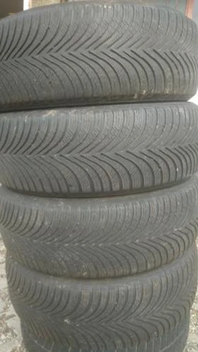Гуми Зимни 215/65R16, снимка 1