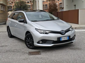 Toyota Auris TS  Hybrid + GAS (гори 5 евро за 100км) 
