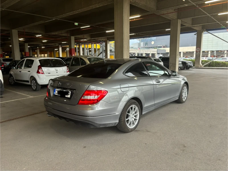 Mercedes-Benz C 220, снимка 4 - Автомобили и джипове - 47826727