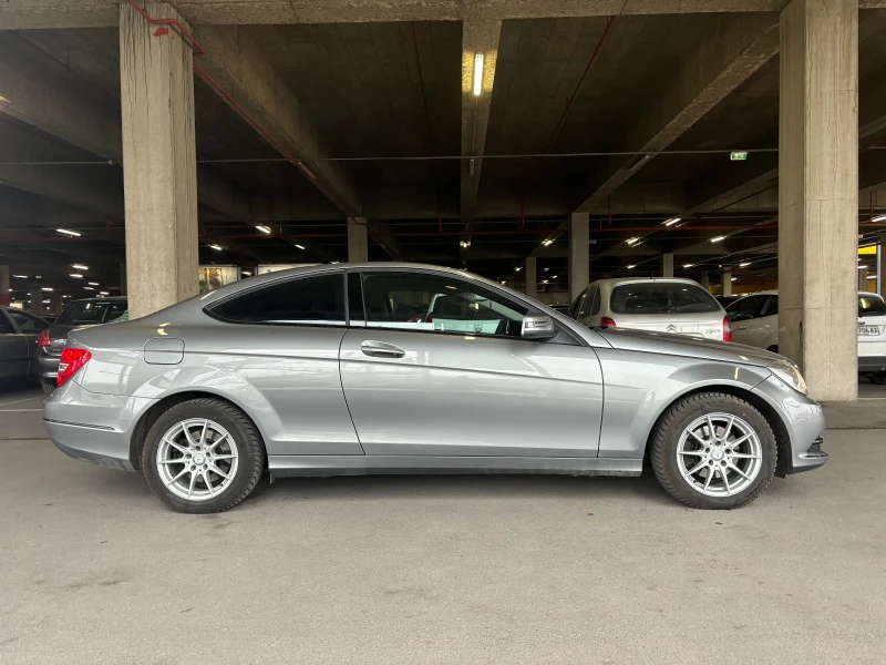 Mercedes-Benz C 220, снимка 3 - Автомобили и джипове - 47826727