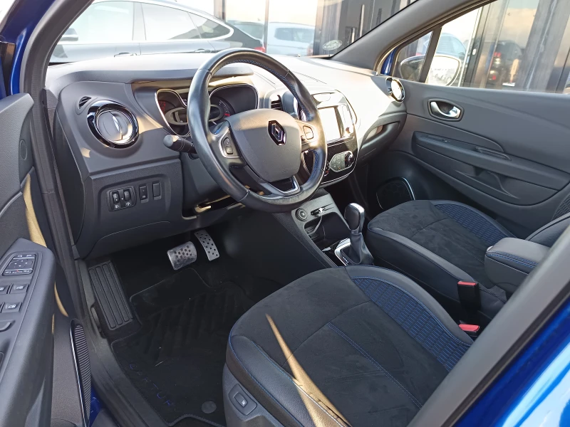 Renault Captur 1.3 TCe/ 150к.с., снимка 11 - Автомобили и джипове - 48909036