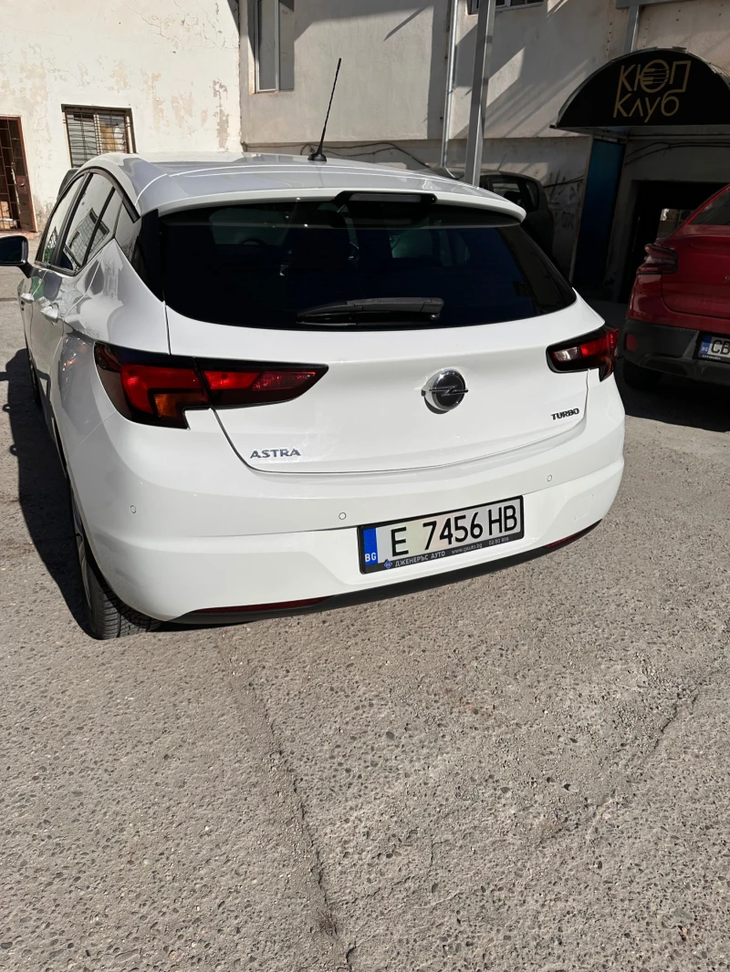 Opel Astra 1.4 Turbo, снимка 6 - Автомобили и джипове - 49393908