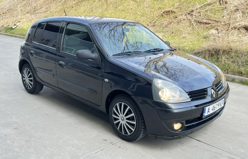 Renault Clio 1.4 75 к.с 2006г, снимка 7 - Автомобили и джипове - 49456082