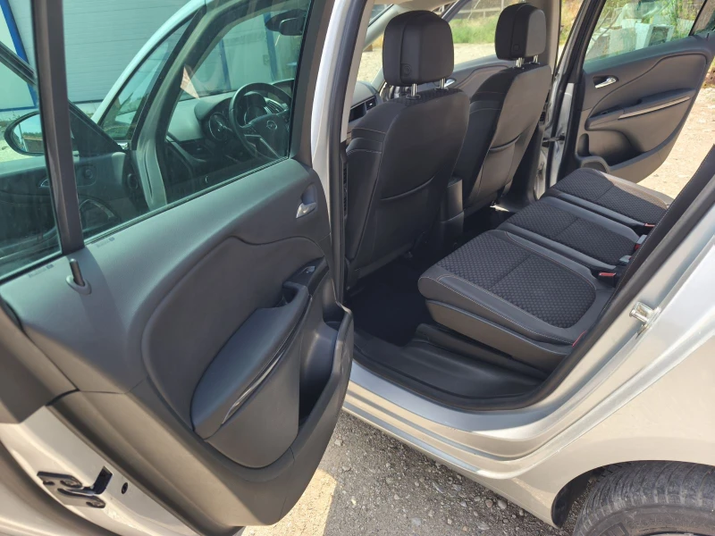 Opel Zafira 1.6 * Турбо* фабричен метан* 6+ 1 места* , снимка 7 - Автомобили и джипове - 51696445