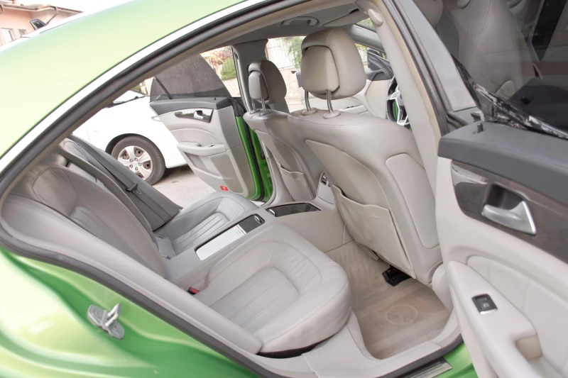 Mercedes-Benz CLS 350 AMG, снимка 11 - Автомобили и джипове - 51904868