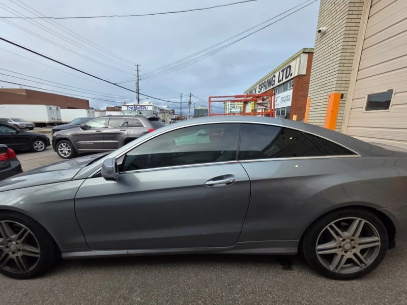 Mercedes-Benz E 500 * 550 * CARFAX * БЕЗ ПЪРВОНАЧАЛНА ВНОСКА, снимка 2 - Автомобили и джипове - 52596608