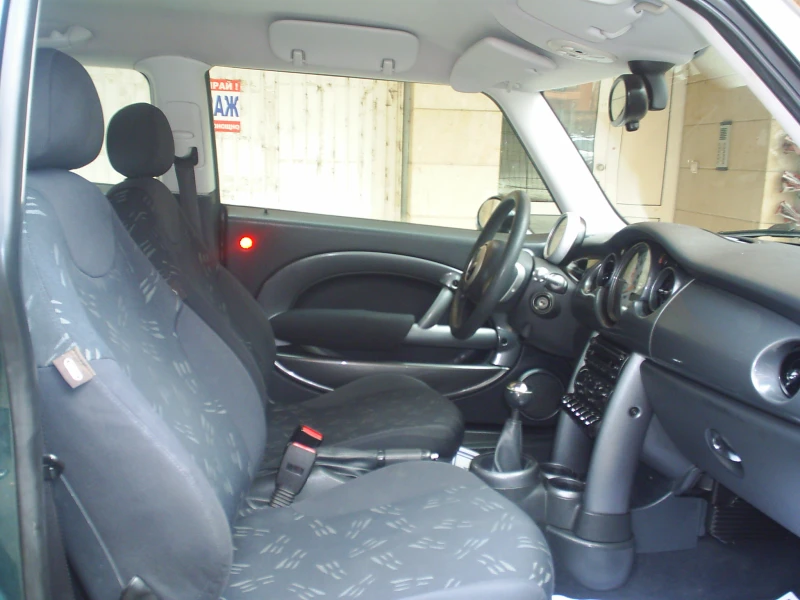 Mini One 1.6 16V 90 к.с, снимка 10 - Автомобили и джипове - 52639446