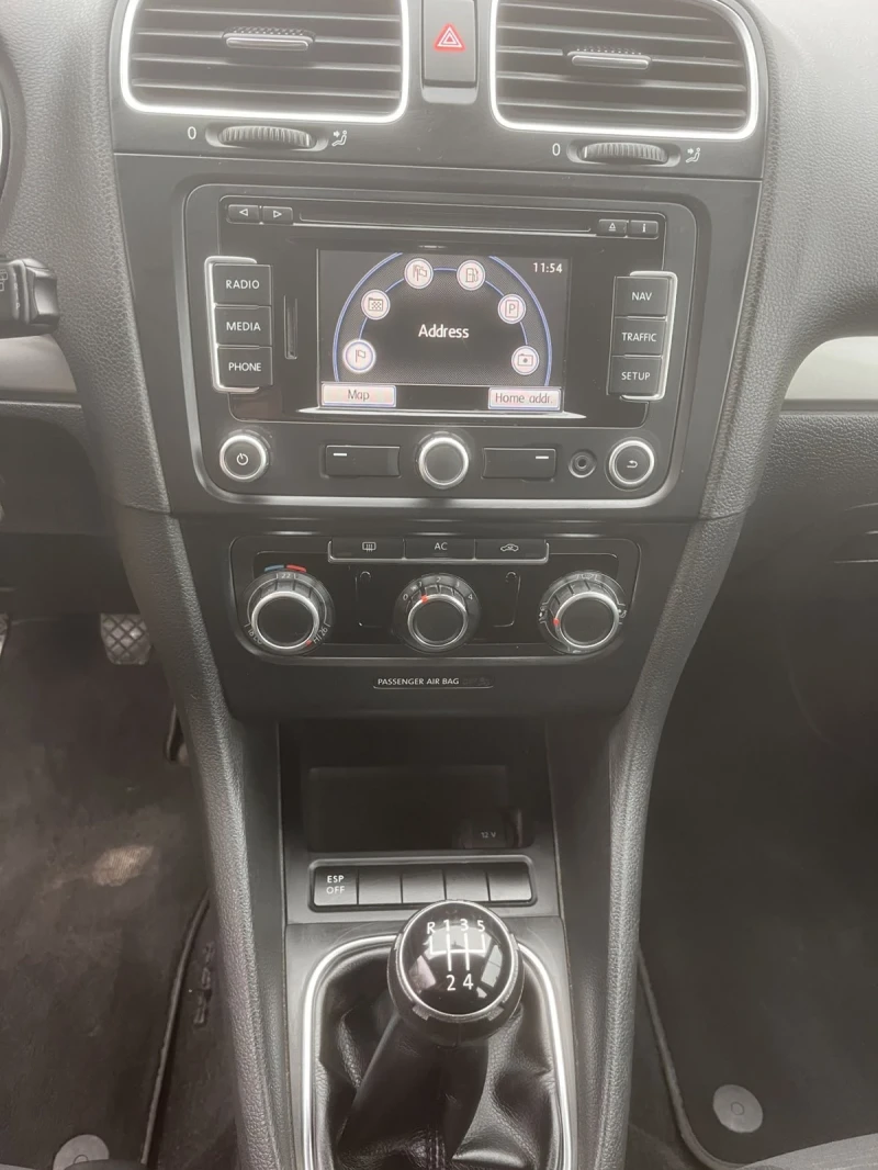VW Golf 1.6, снимка 13 - Автомобили и джипове - 53081008