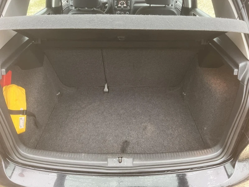 VW Golf 1.6, снимка 9 - Автомобили и джипове - 53081008