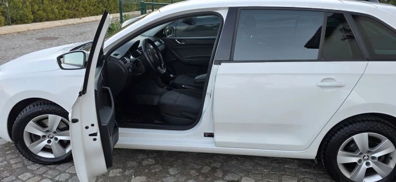 Skoda Rapid, снимка 9 - Автомобили и джипове - 53094982
