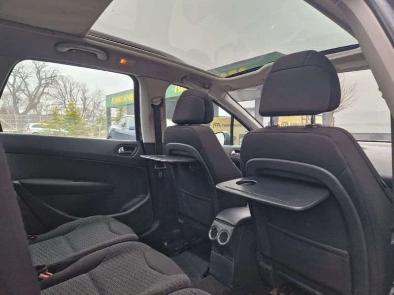 Peugeot 308 1.6 HDI. 7места , снимка 13 - Автомобили и джипове - 53231933