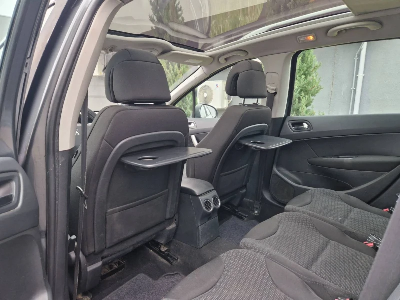 Peugeot 308 1.6 HDI. 7места , снимка 12 - Автомобили и джипове - 53231933