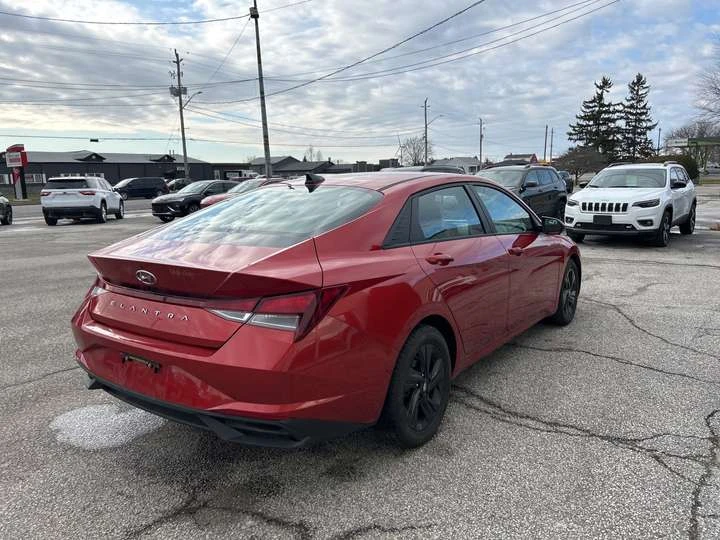 Hyundai Elantra Preferred, снимка 5 - Автомобили и джипове - 53828445