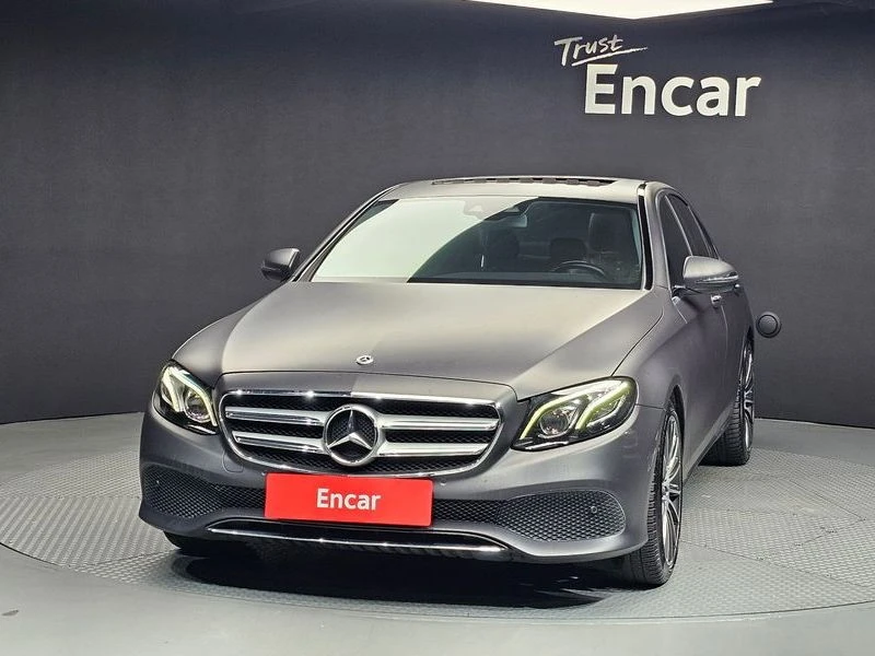 Mercedes-Benz E 220 E220d Avantgarde| 194к.с., снимка 3 - Автомобили и джипове - 56085574