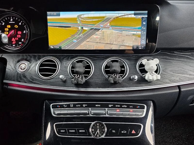 Mercedes-Benz E 220 E220d Avantgarde| 194к.с., снимка 14 - Автомобили и джипове - 56085574