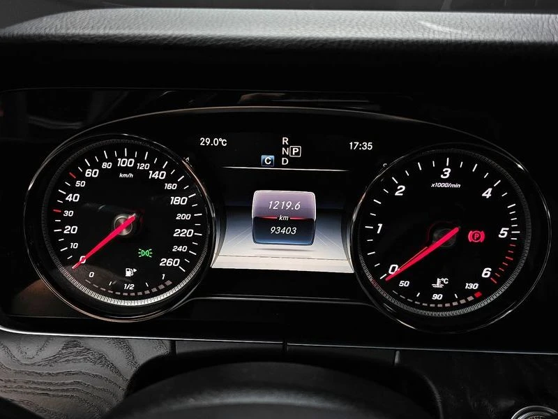 Mercedes-Benz E 220 E220d Avantgarde| 194к.с., снимка 8 - Автомобили и джипове - 56085574