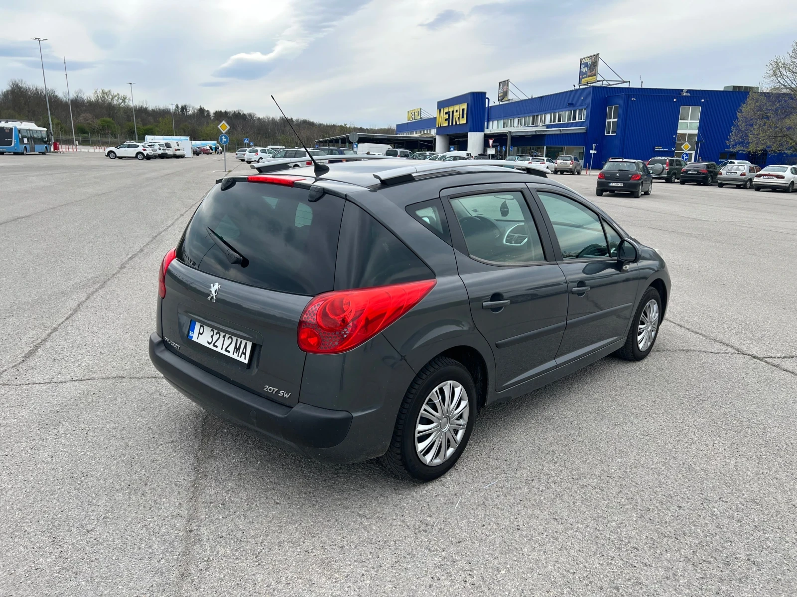Peugeot 207 SW 1.4 - изображение 5