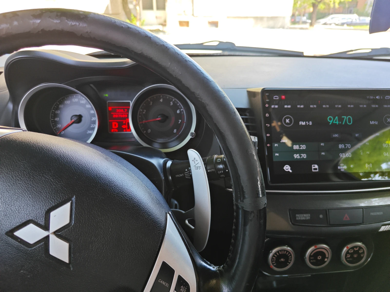 Mitsubishi Lancer  - изображение 2