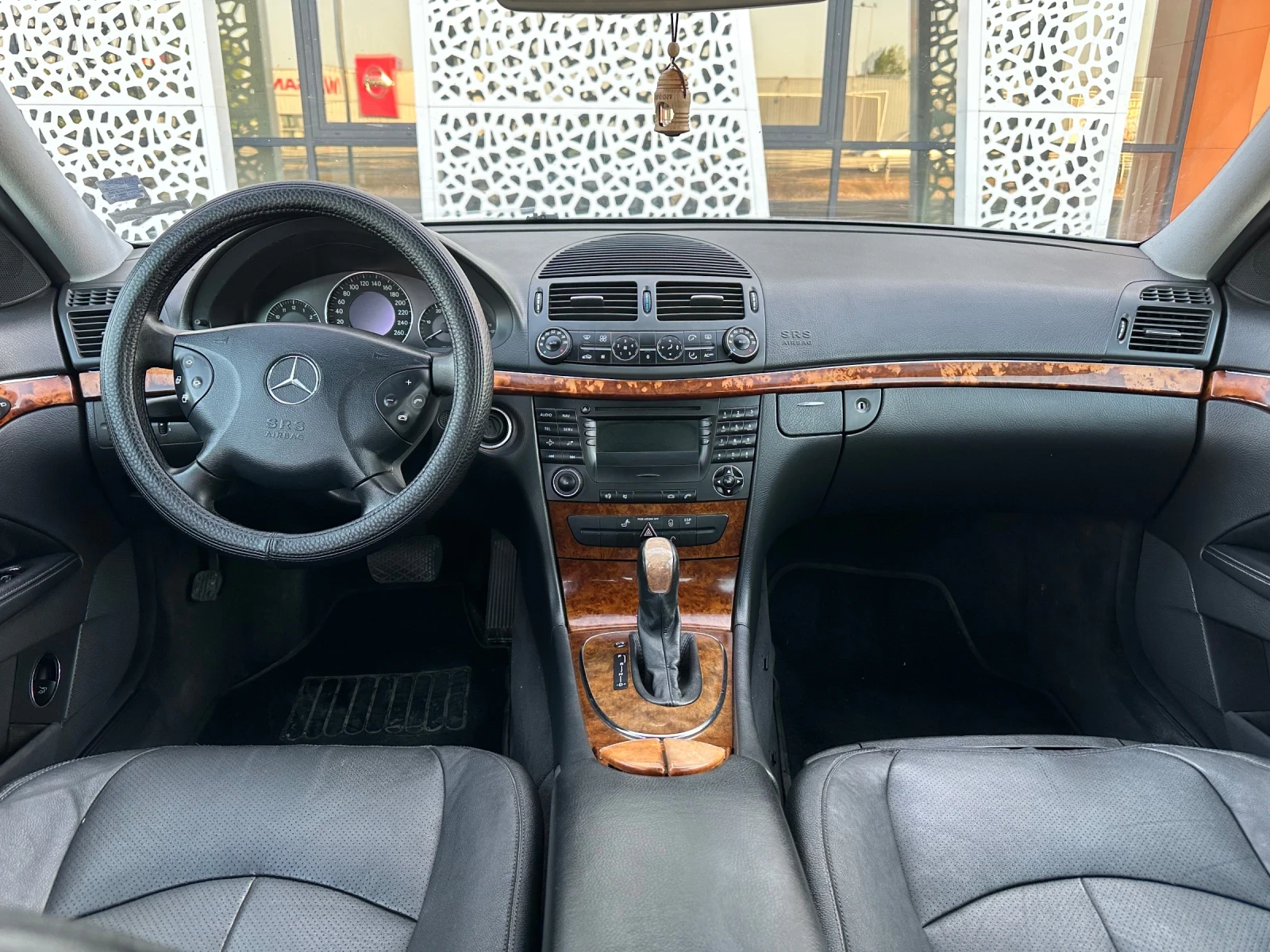 Mercedes-Benz E 270 2, 7 tdi - изображение 10