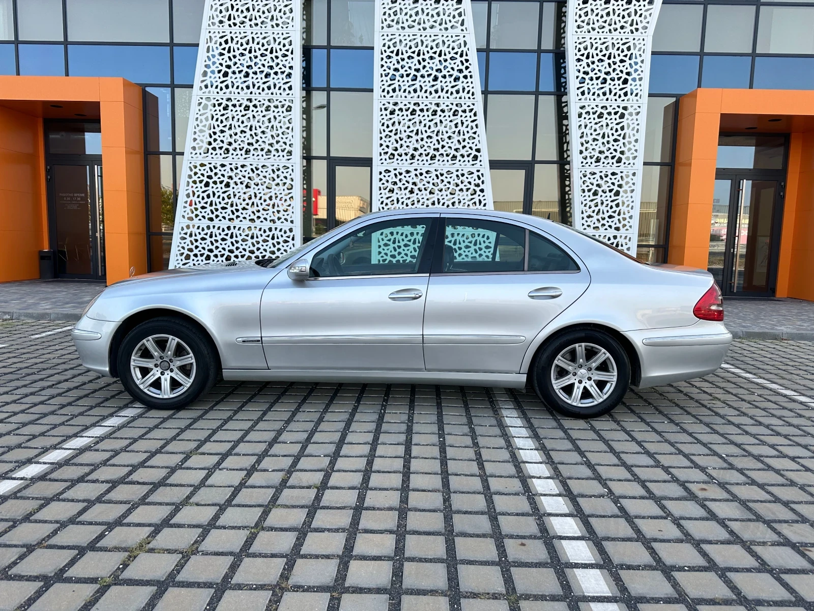 Mercedes-Benz E 270 2, 7 tdi - изображение 5
