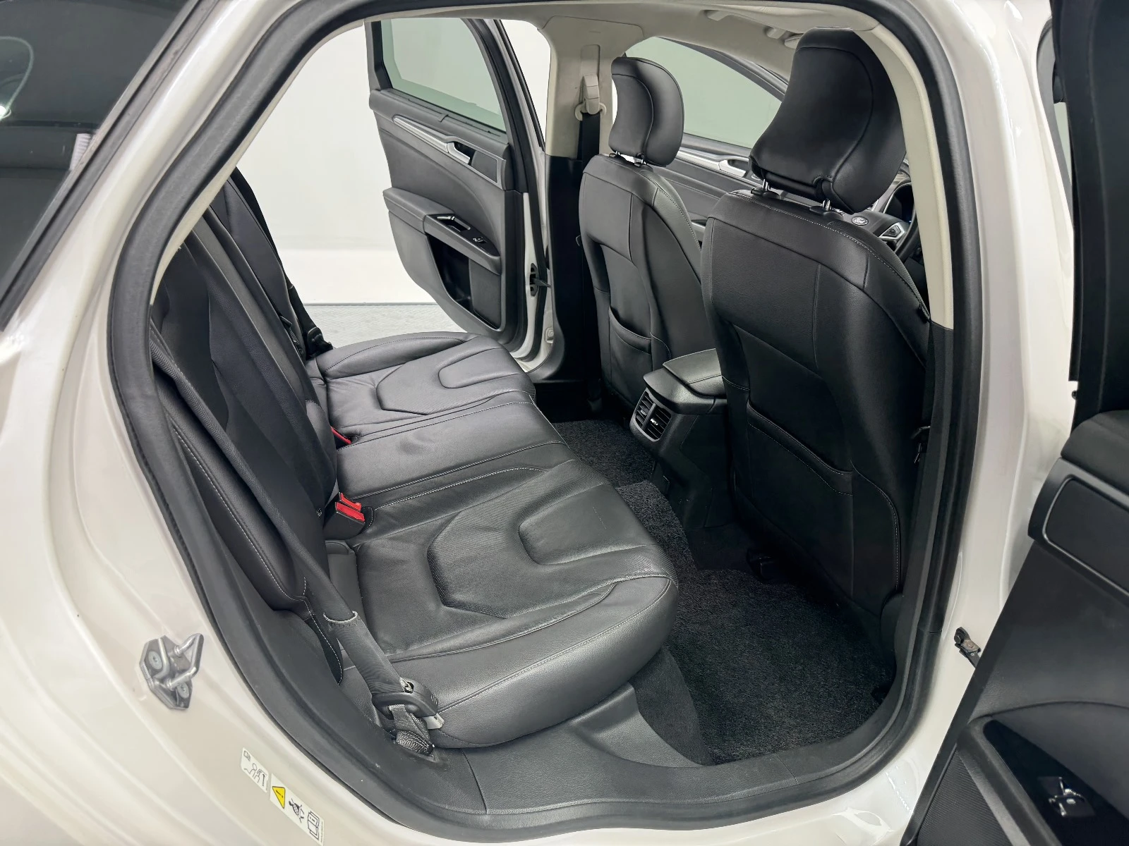 Ford Mondeo 2.0 TDCI  -   -   | Mobile.bg   17