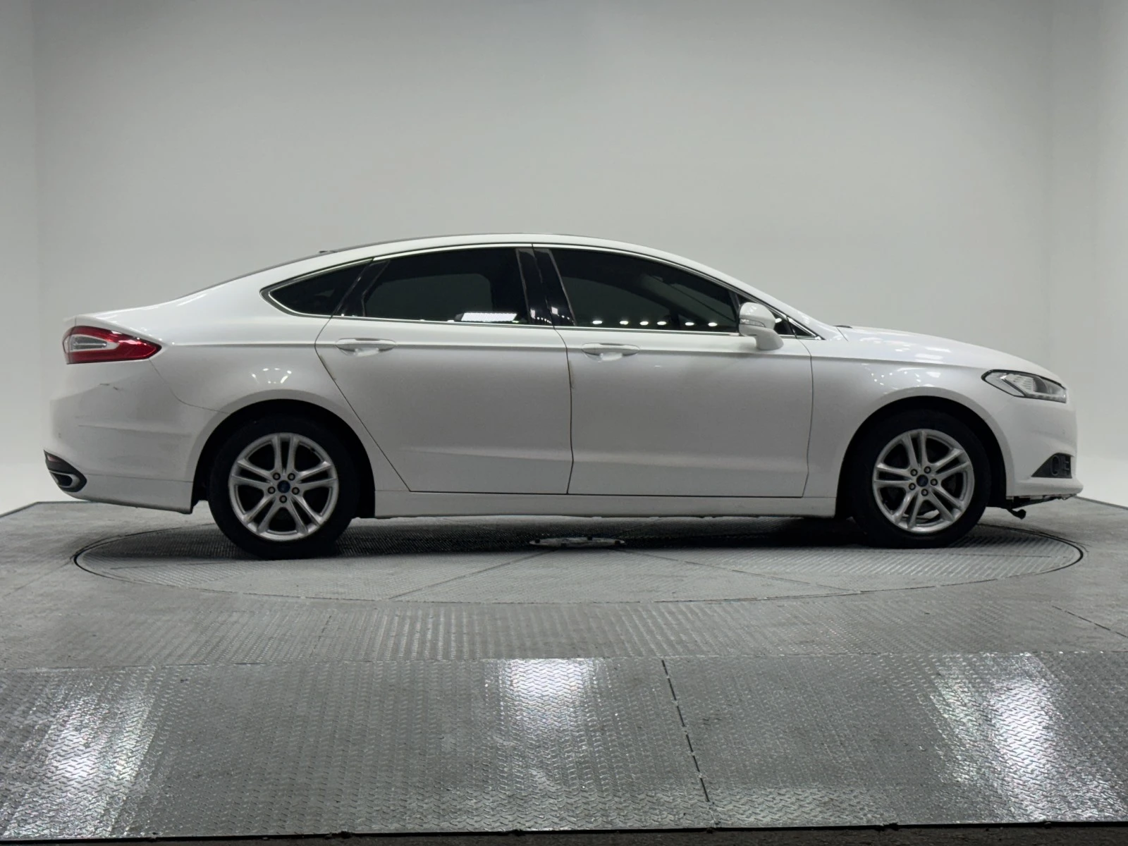 Ford Mondeo 2.0 TDCI  - ОЧАКВАН ВНОС - КАТО НОВА - изображение 5