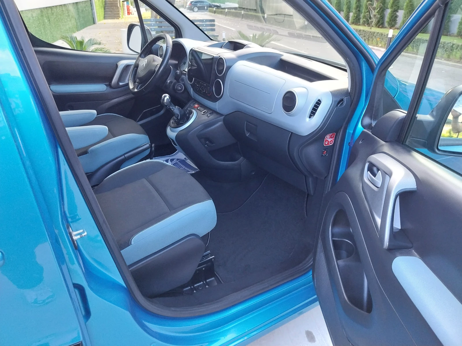 Citroen Berlingo 1.6 HDI/NAVI /Car Play/LUXURY  | Mobile.bg   15