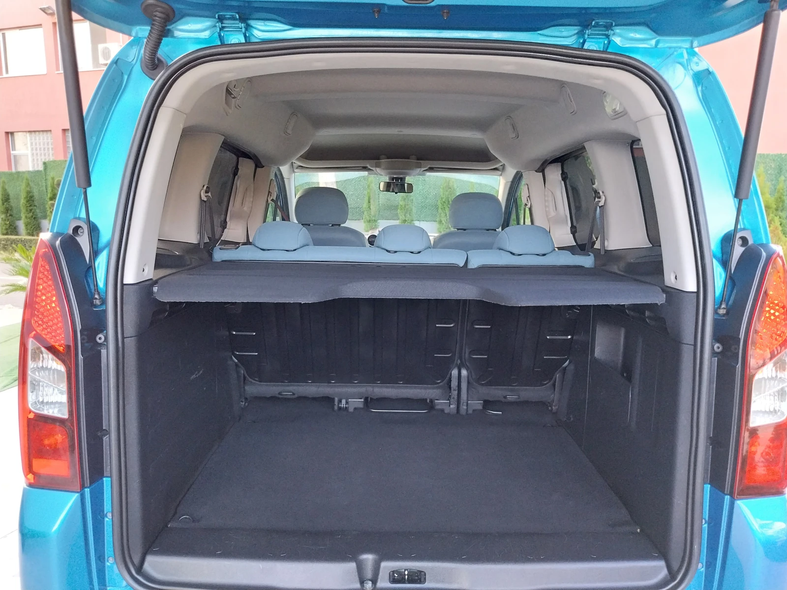 Citroen Berlingo 1.6 HDI/NAVI /Car Play/LUXURY  | Mobile.bg   9