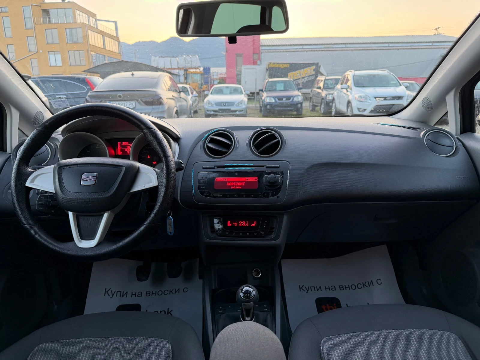 Seat Ibiza 1.6TDI-90к.с./ Автопилот/ Климатроник, снимка 16 - Автомобили и джипове - 53738310