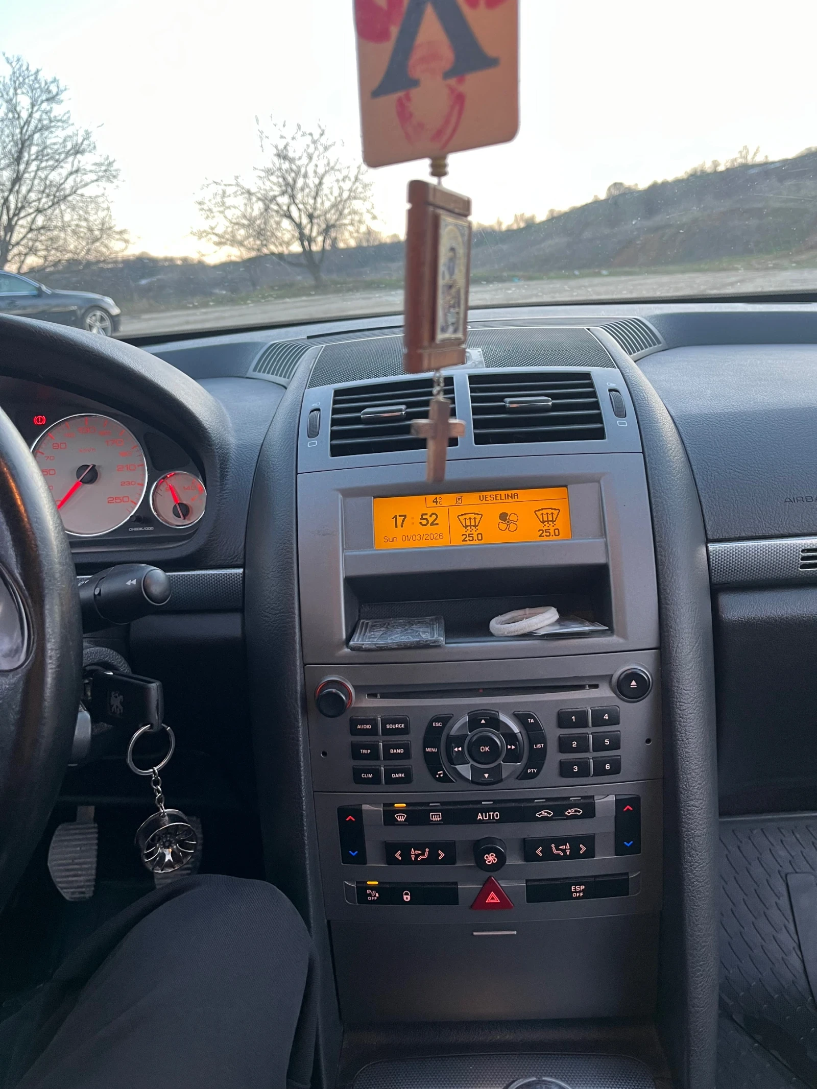 Peugeot 407, снимка 13 - Автомобили и джипове - 53753759