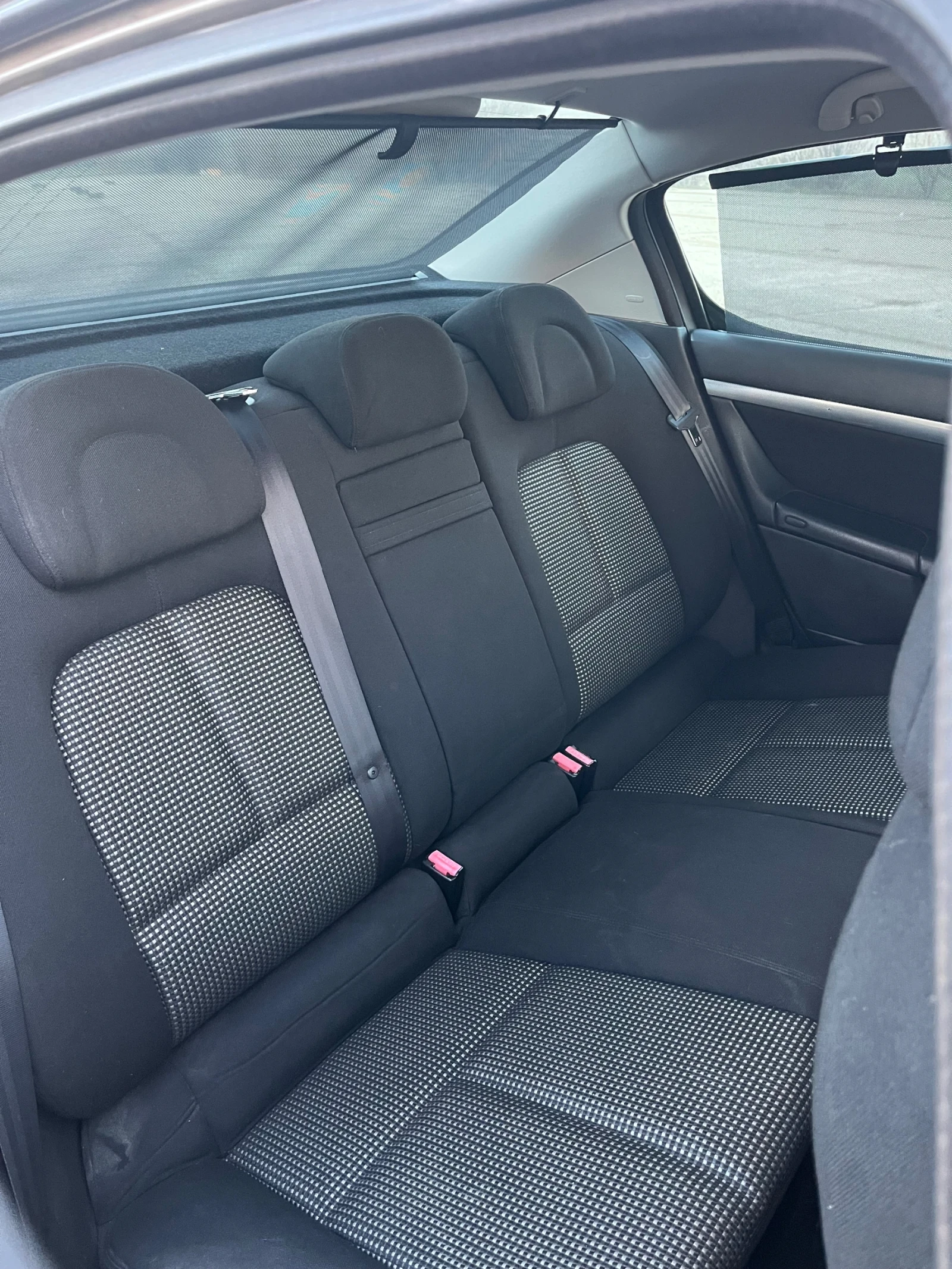 Peugeot 407, снимка 9 - Автомобили и джипове - 53753759