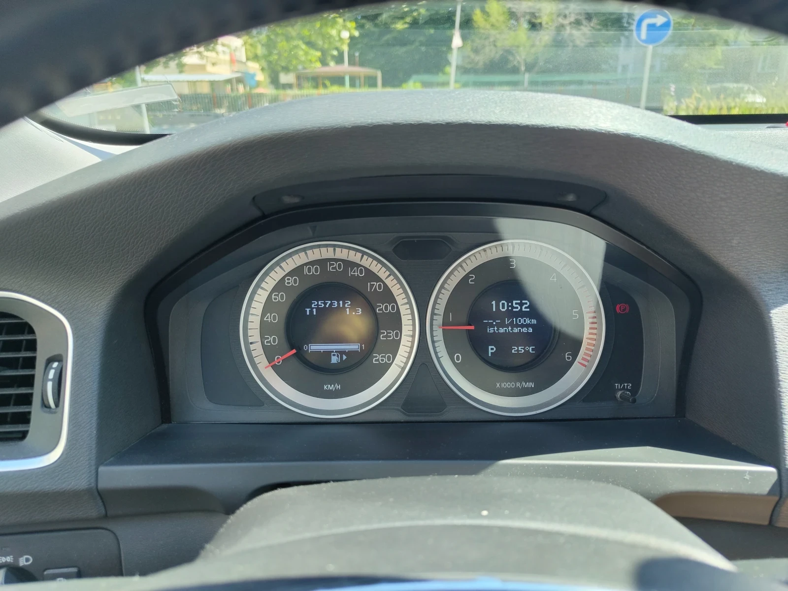 Volvo S60 D3, снимка 12 - Автомобили и джипове - 54105918