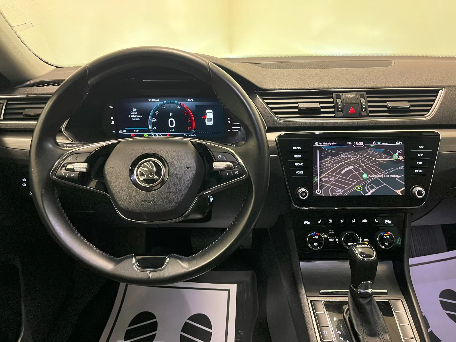 Skoda Superb 2.0TDI/200HP/STYLE/DSG/CAM/MEMO/NAVI/CPLAY/190q | Mobile.bg � ����������� 8